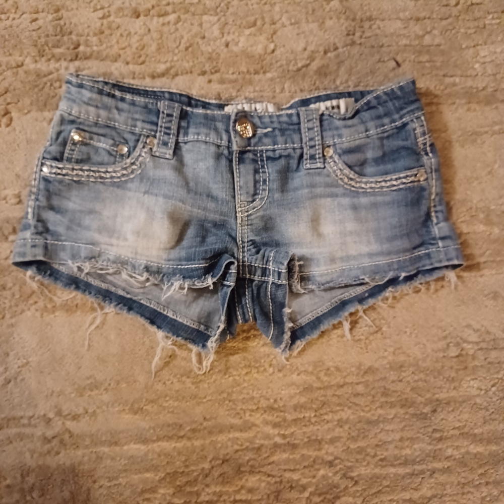 DAYTRIP JEAN SHORTS
